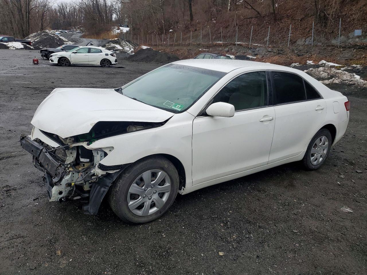 2011 TOYOTA CAMRY