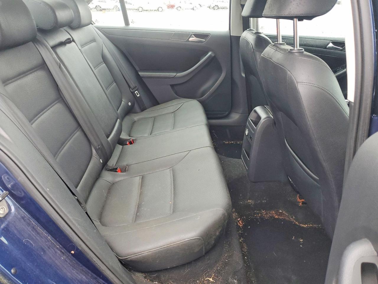 2011 VOLKSWAGEN JETTA