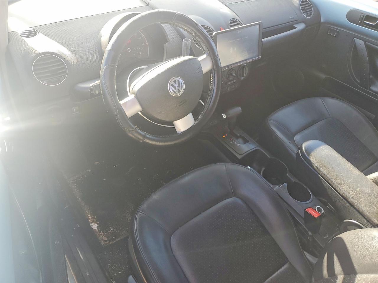 2010 VOLKSWAGEN Beetle