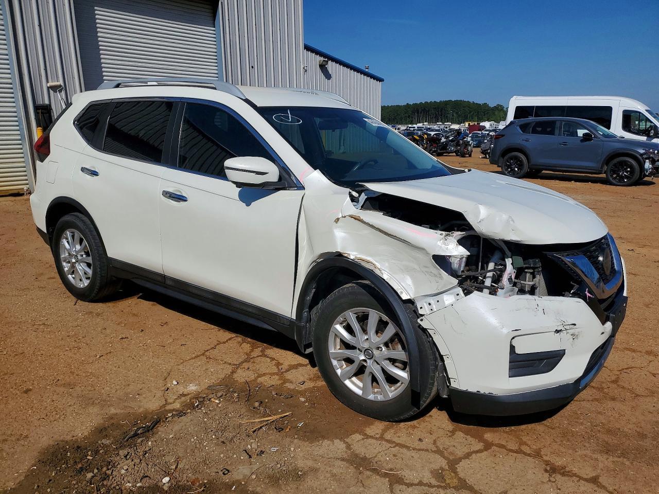 2018 NISSAN ROGUE