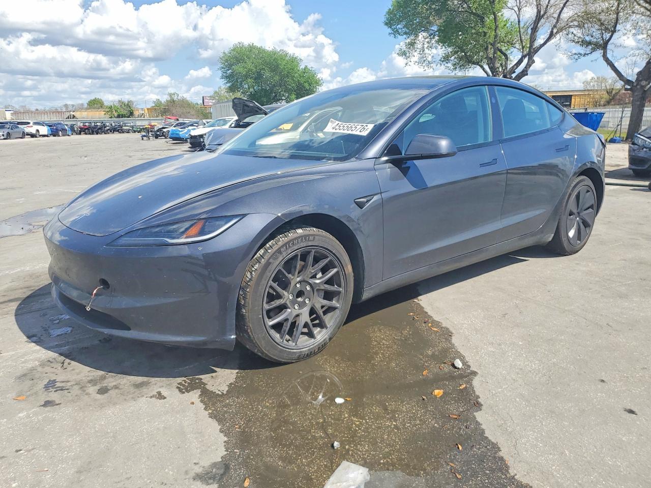 2025 TESLA MODEL 3