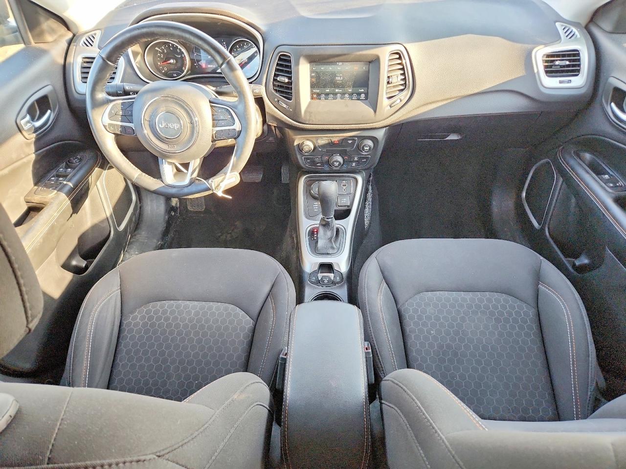2020 JEEP Compass