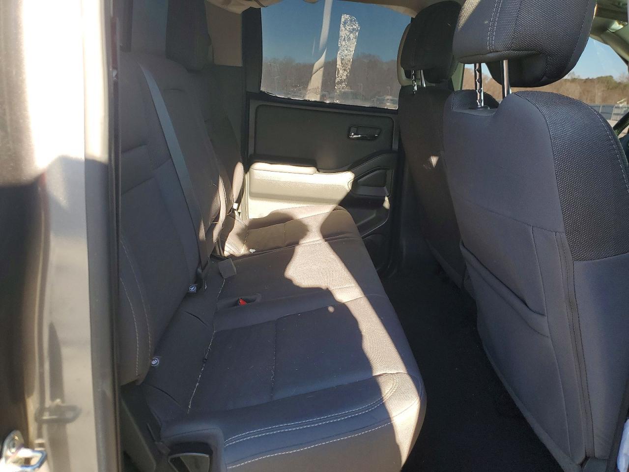 2024 NISSAN Frontier