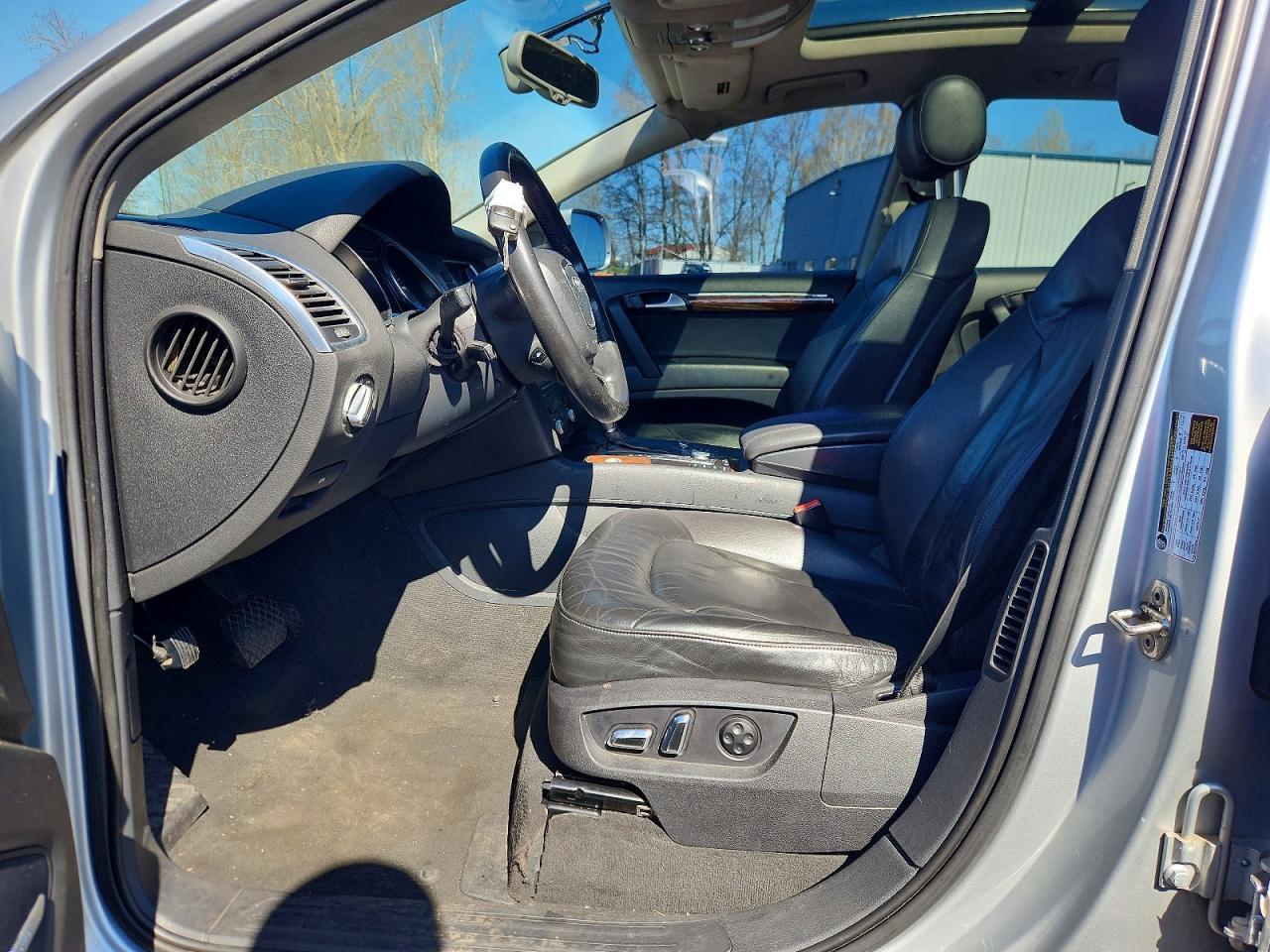 2010 AUDI Q7