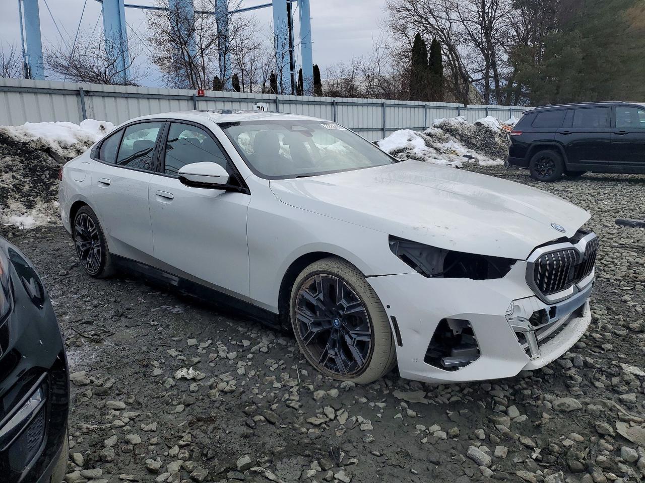 2024 BMW i5