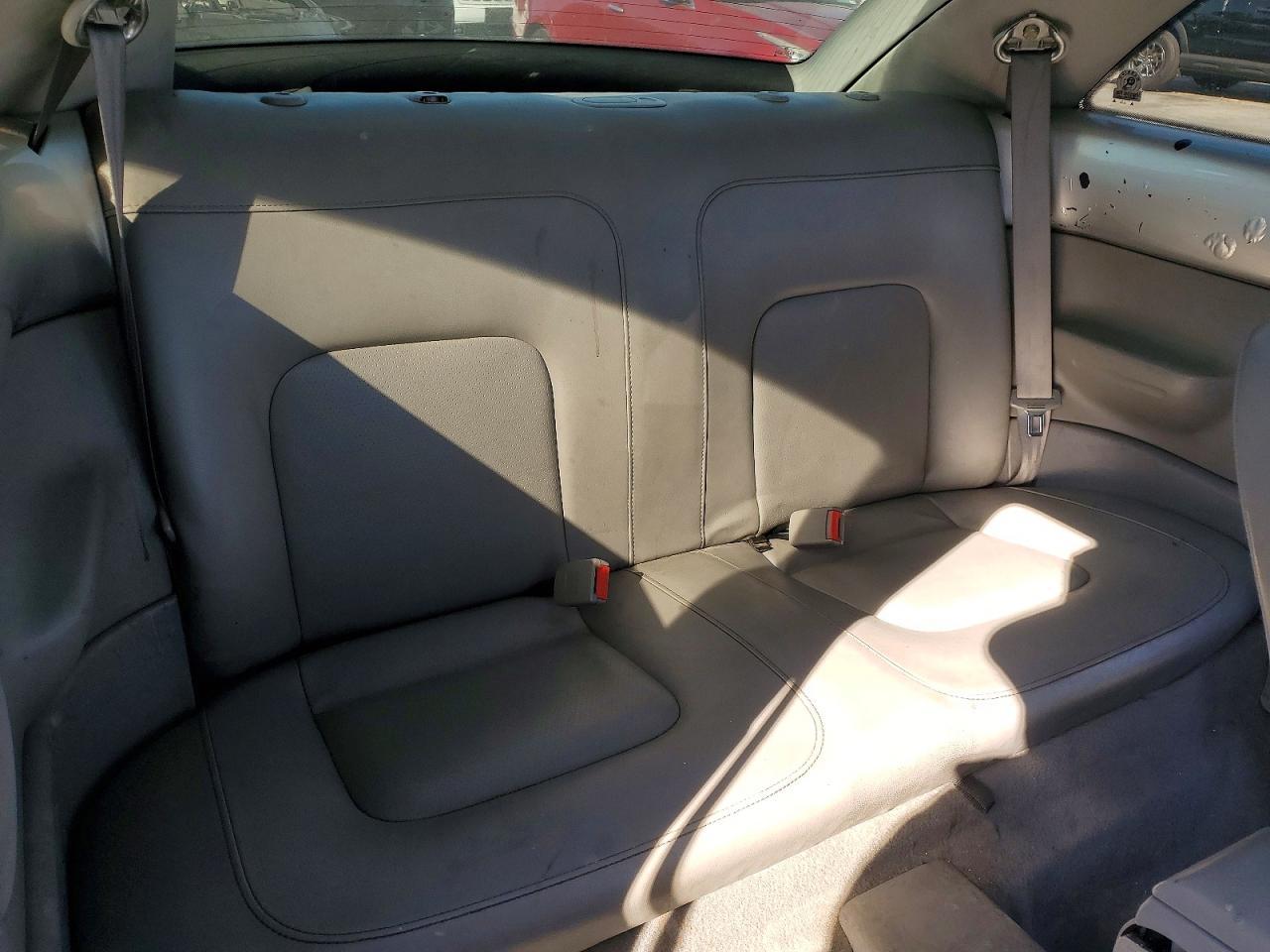 2001 VOLKSWAGEN Beetle