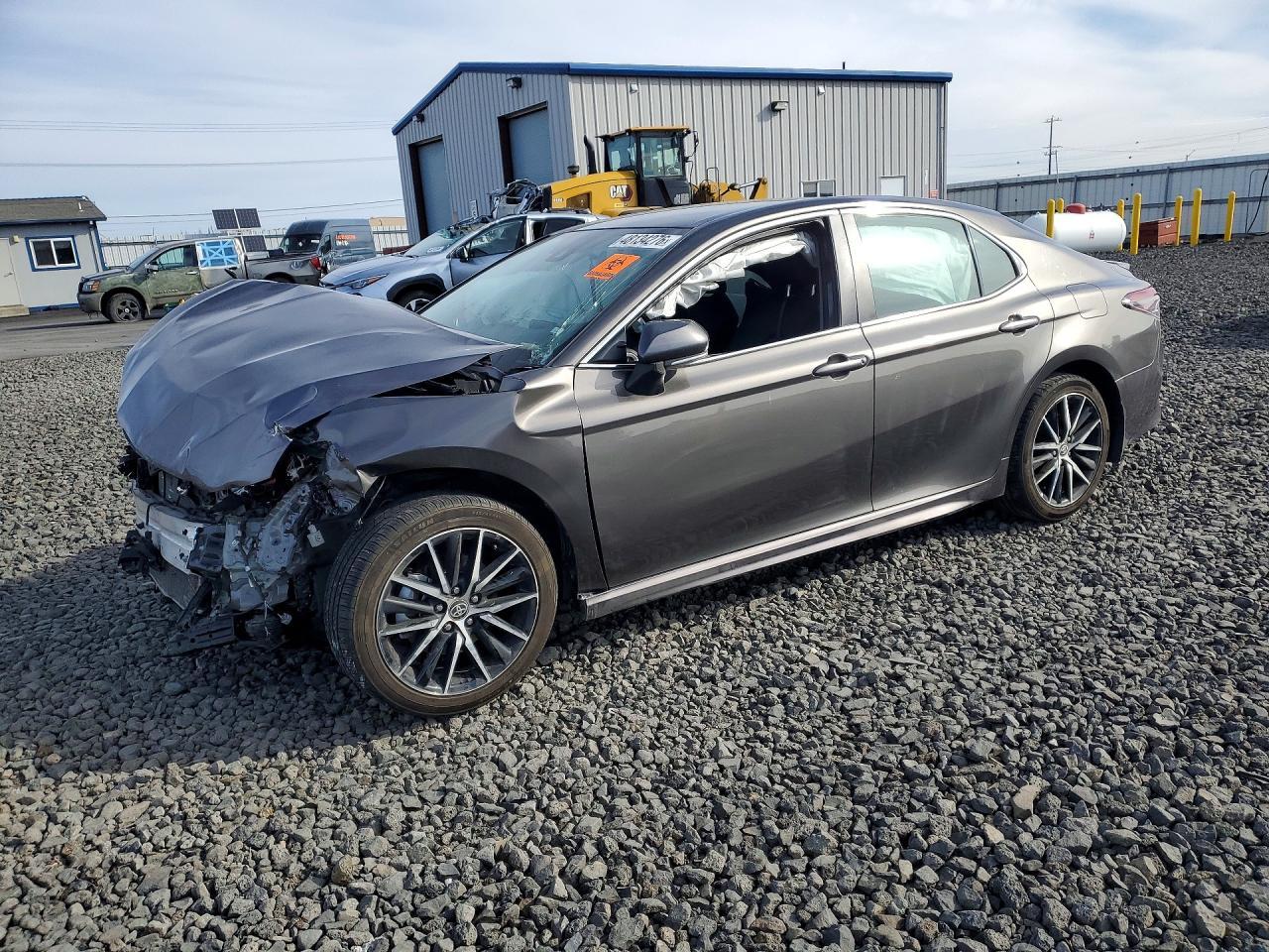 2024 TOYOTA CAMRY