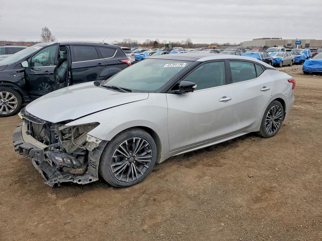 2017 NISSAN Maxima