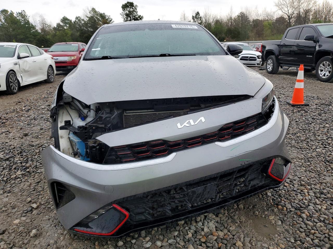 2024 KIA FORTE
