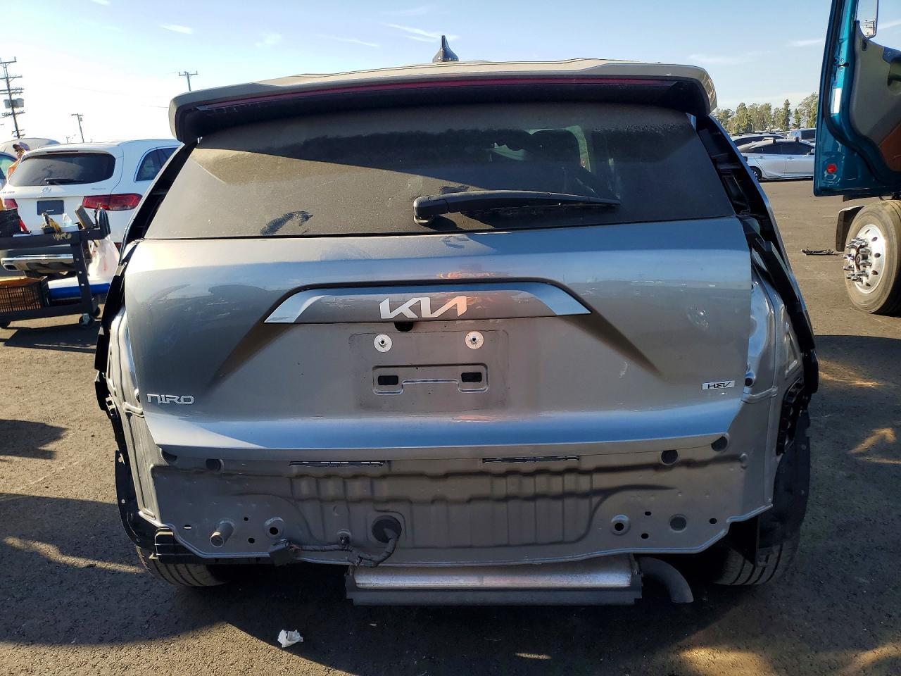 2025 KIA Niro