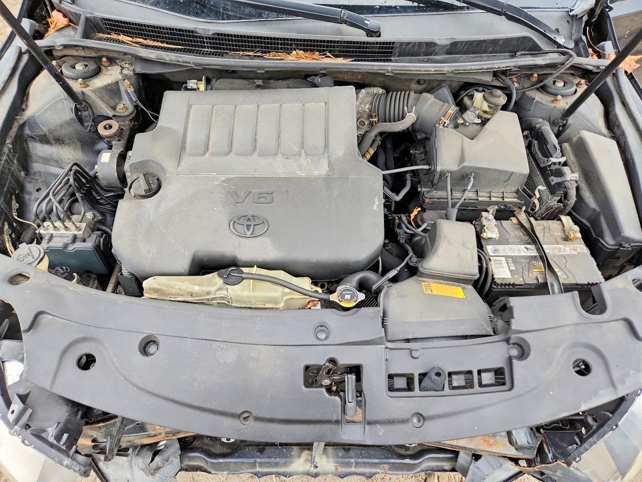 2013 TOYOTA Avalon