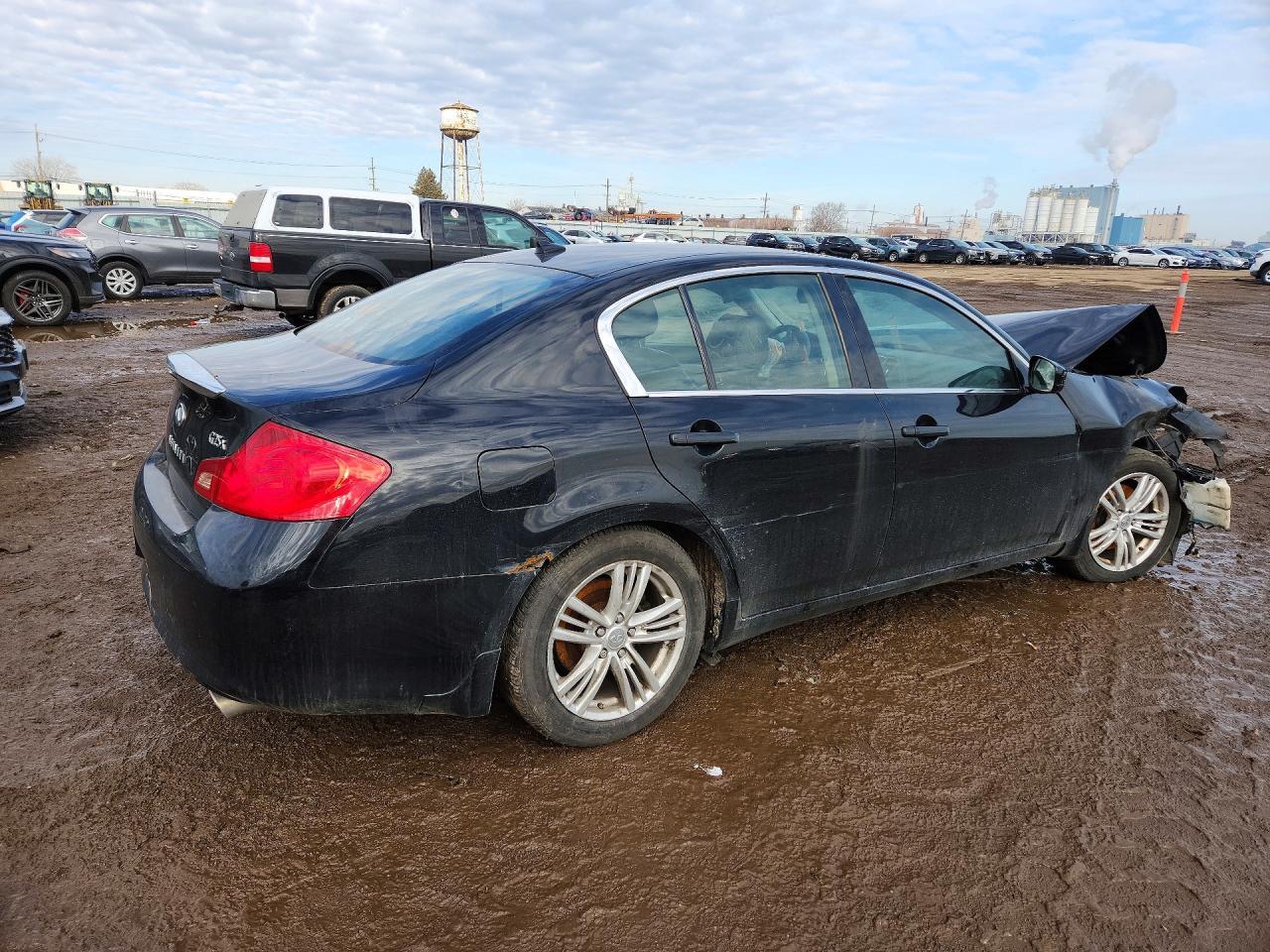 2011 INFINITI G25