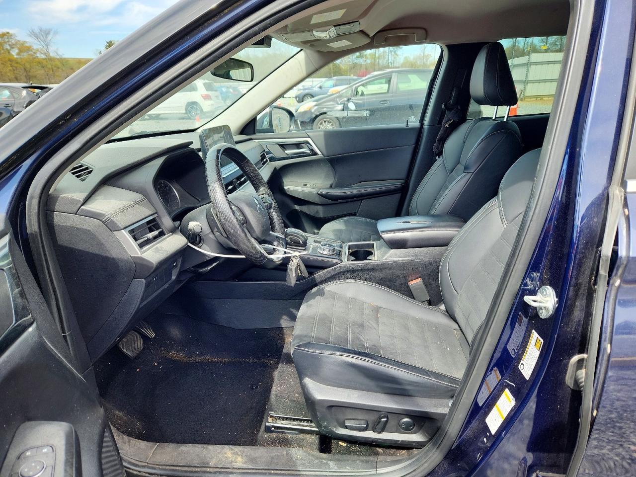 2022 MITSUBISHI outlander