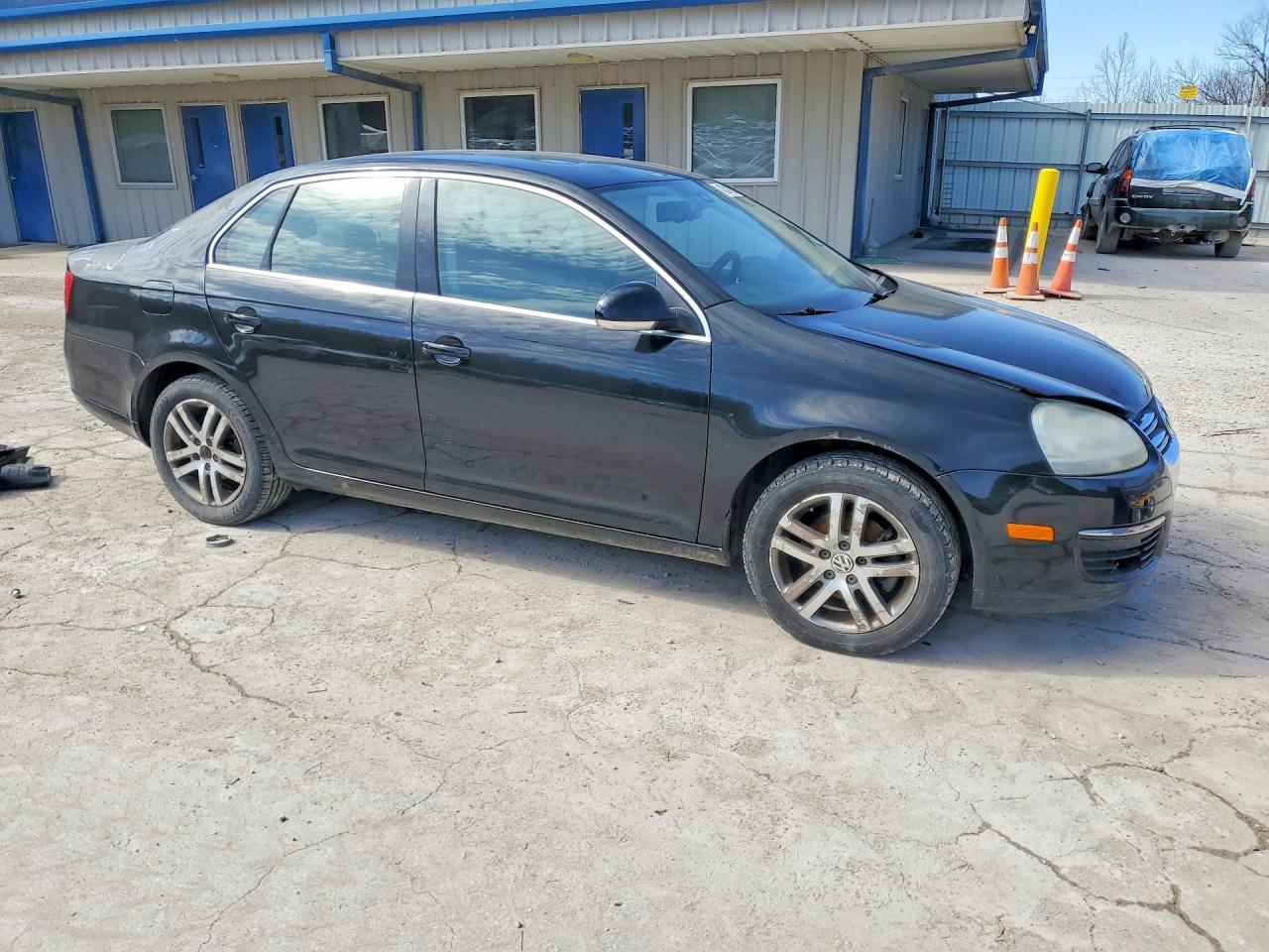 2005 VOLKSWAGEN JETTA