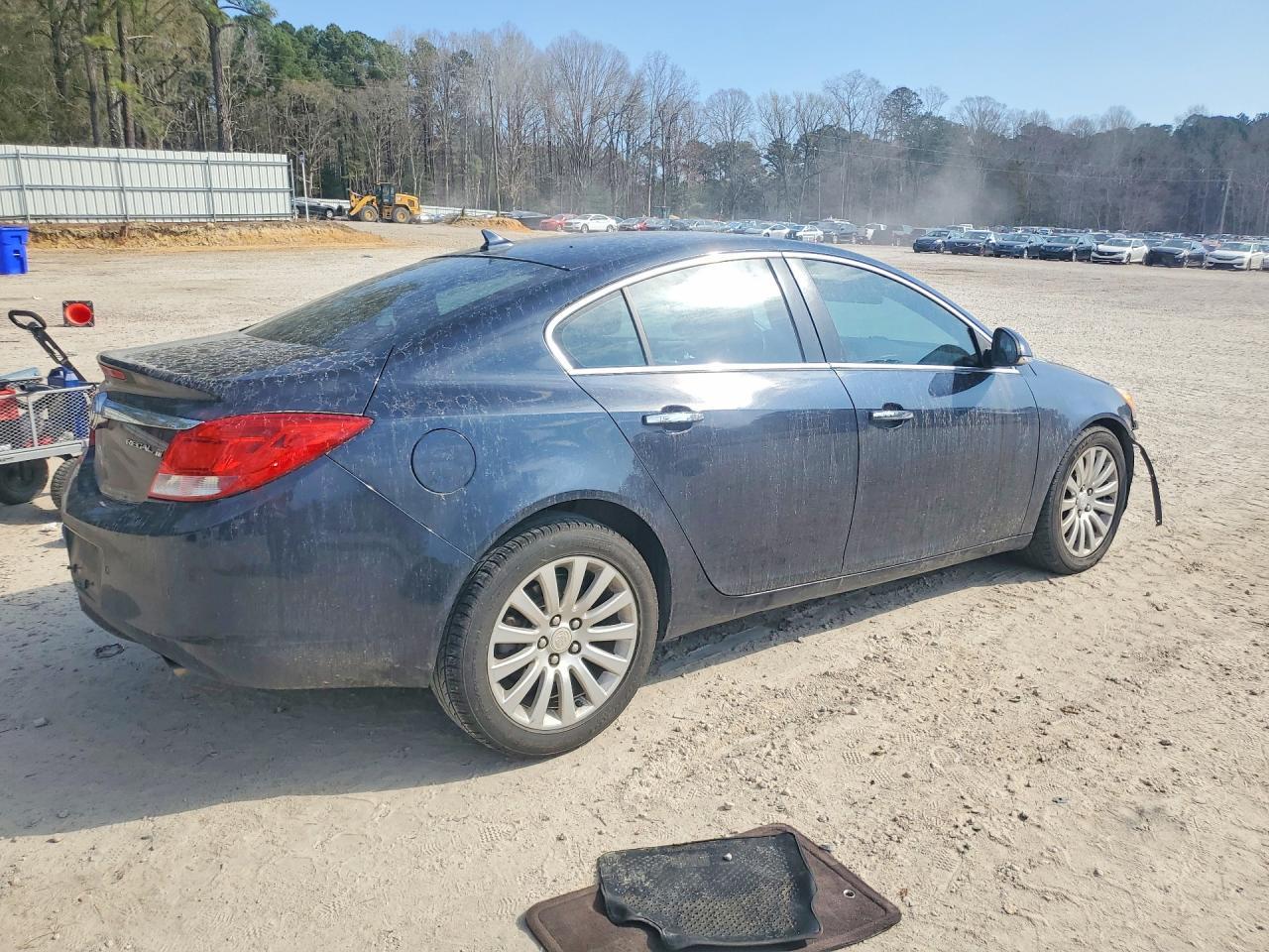 2013 BUICK Regal