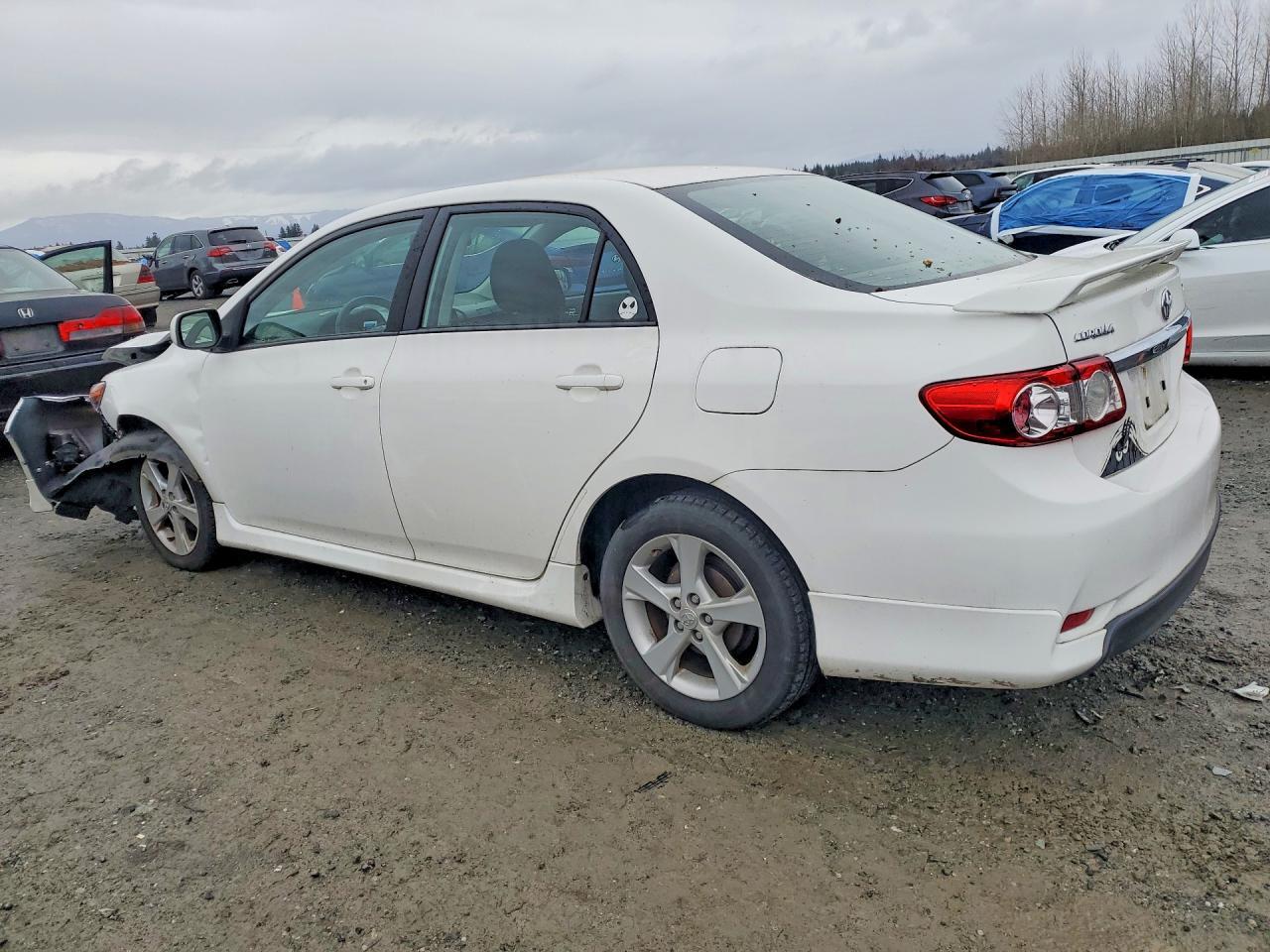 2013 TOYOTA COROLLA