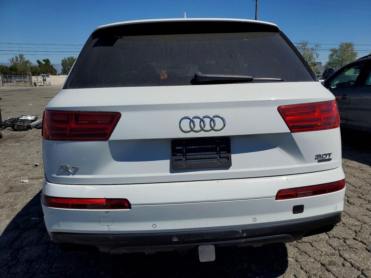 2018 AUDI Q7
