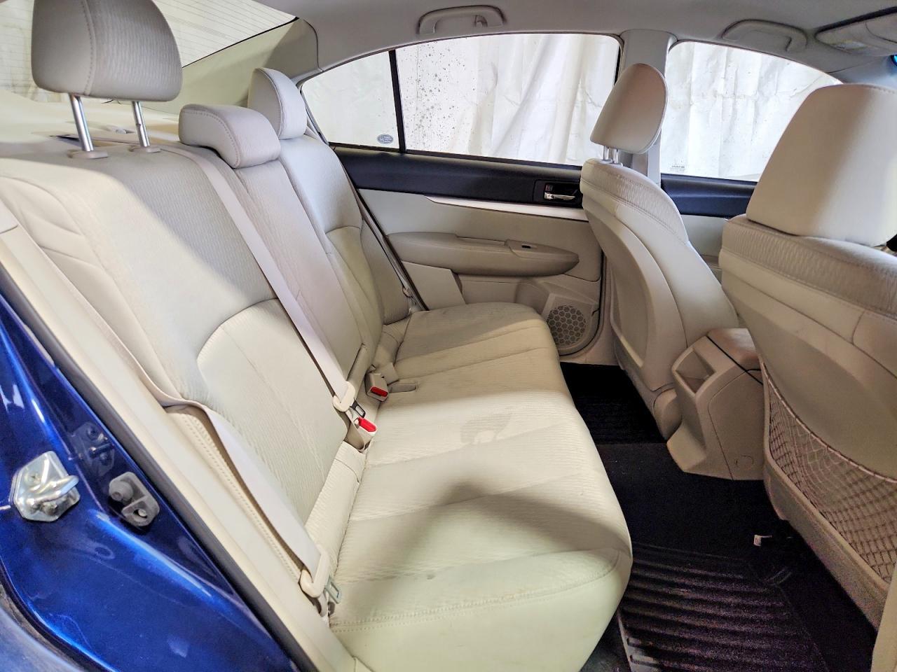 2010 SUBARU Legacy