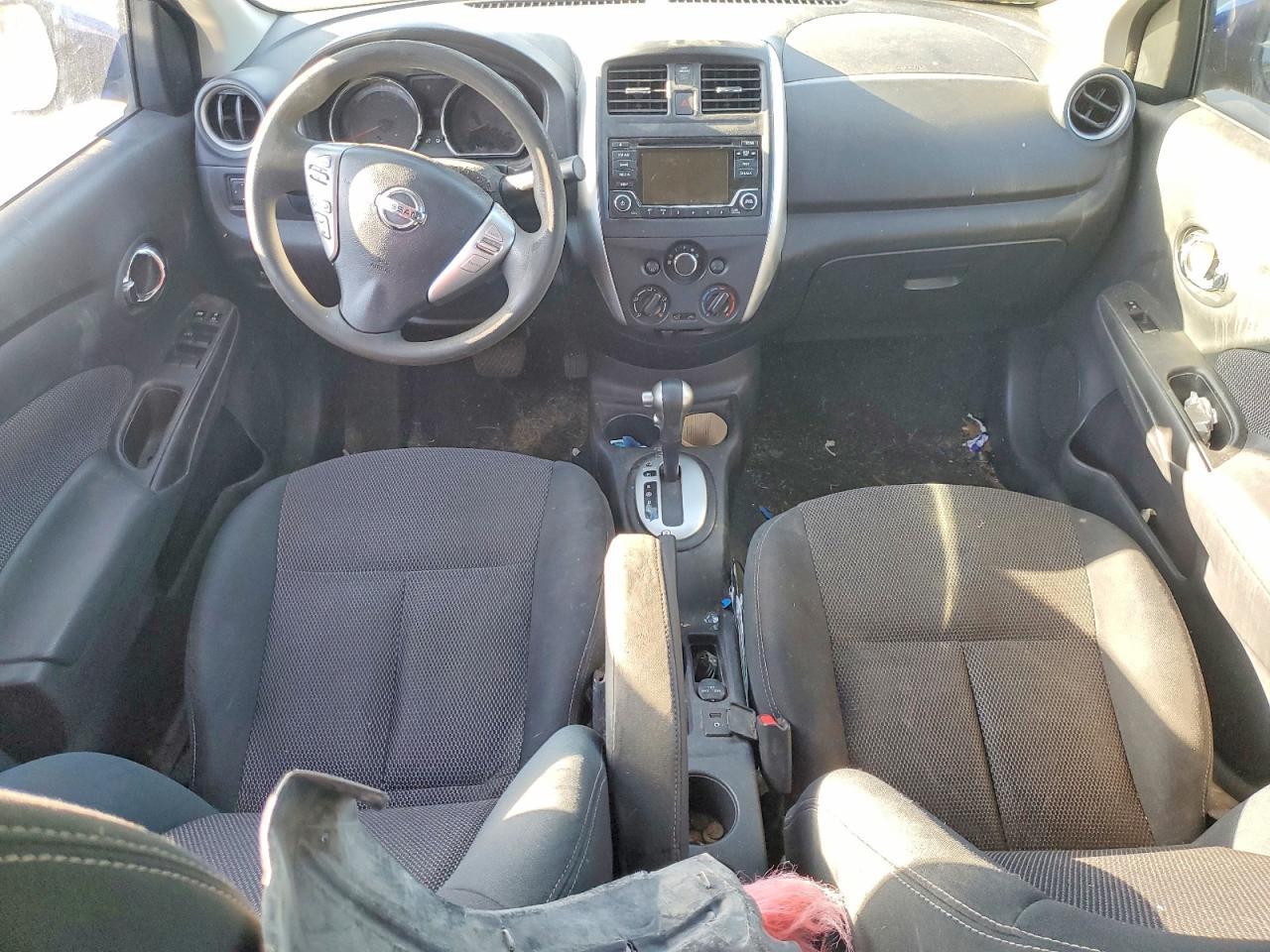 2015 NISSAN VERSA