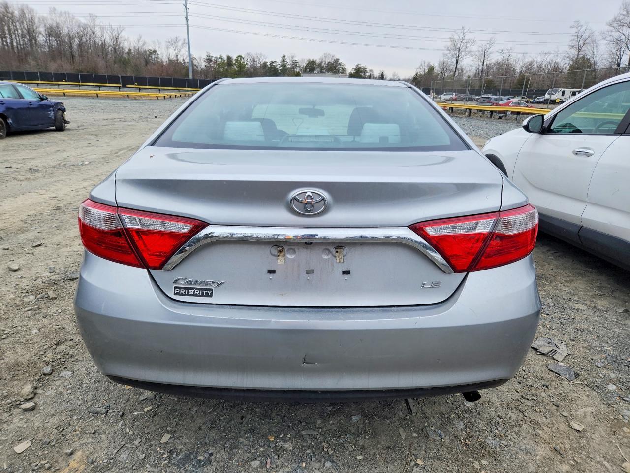 2017 TOYOTA CAMRY