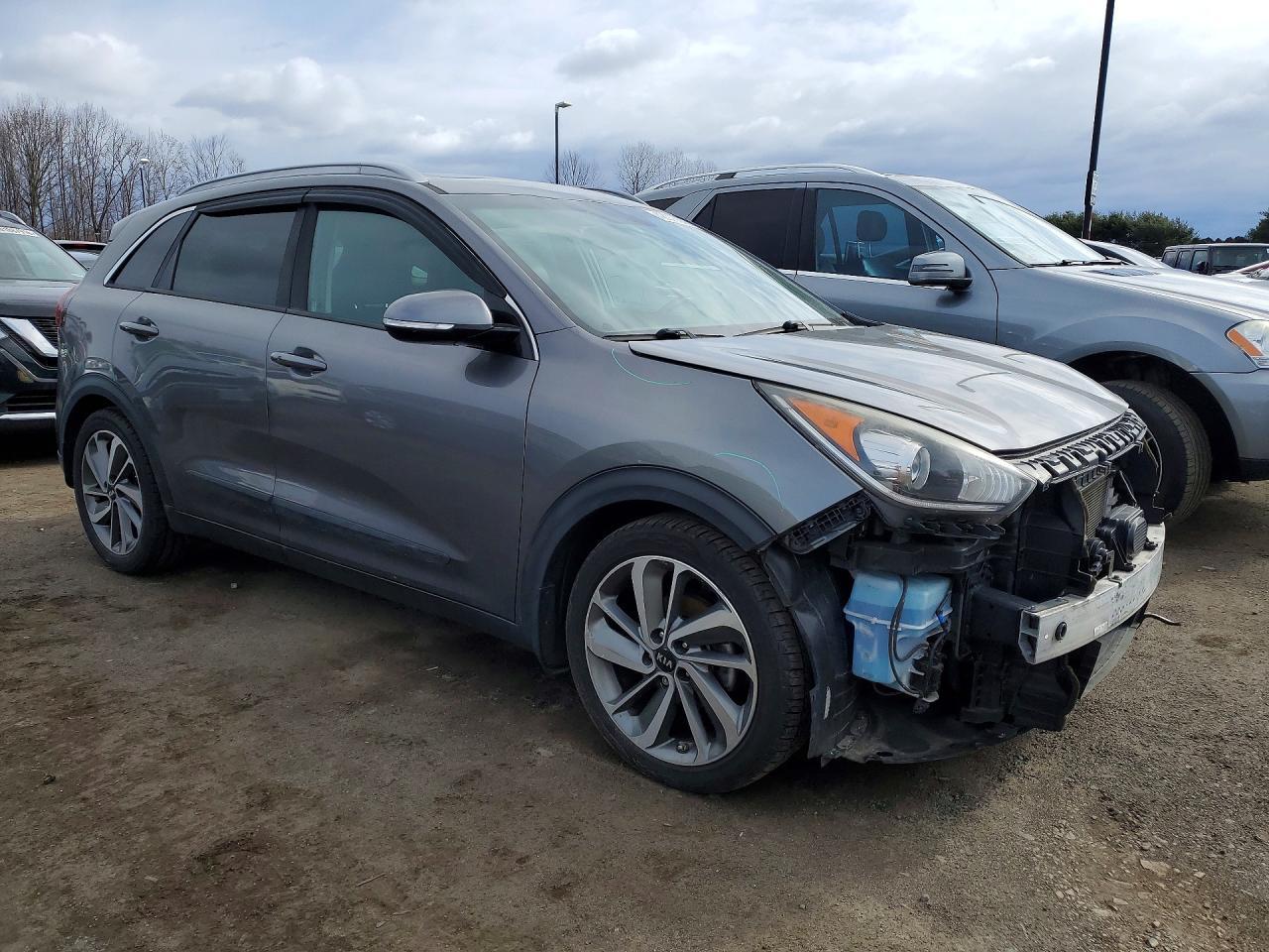 2017 KIA Niro
