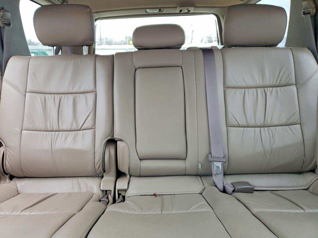 2003 TOYOTA Sequoia