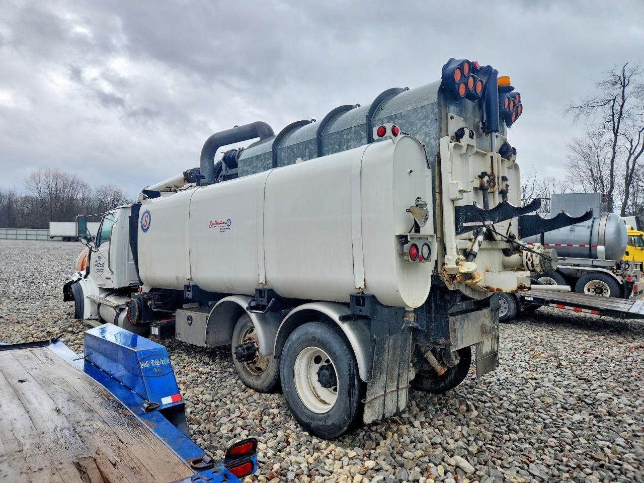 2008 STERLING TRUCK