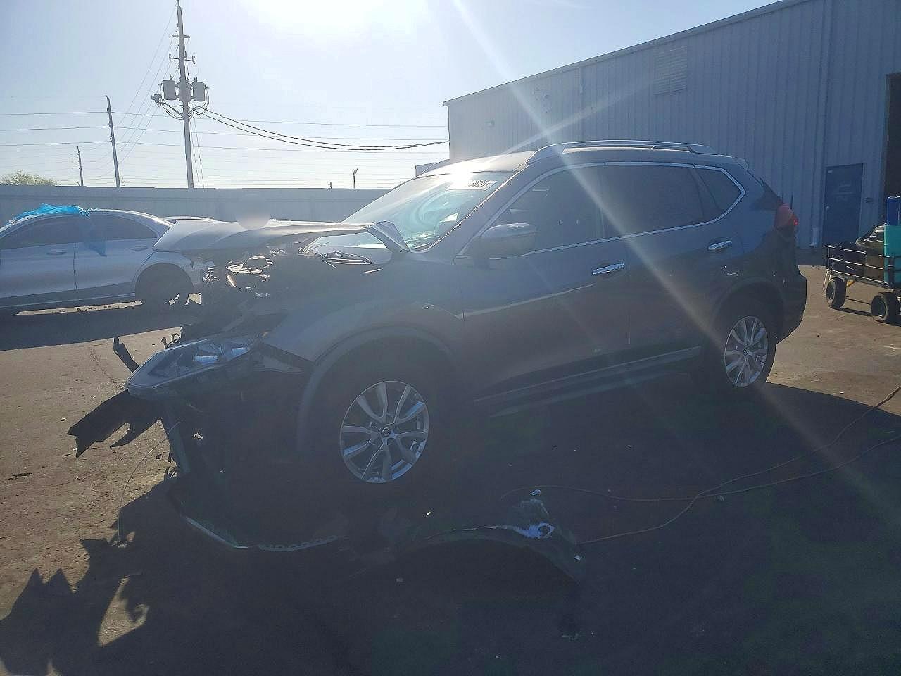 2018 NISSAN ROGUE