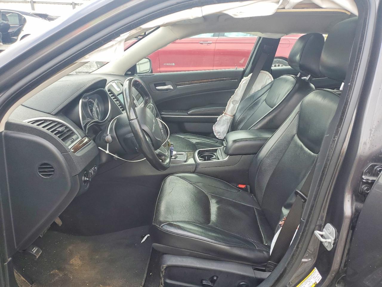 2019 CHRYSLER 300