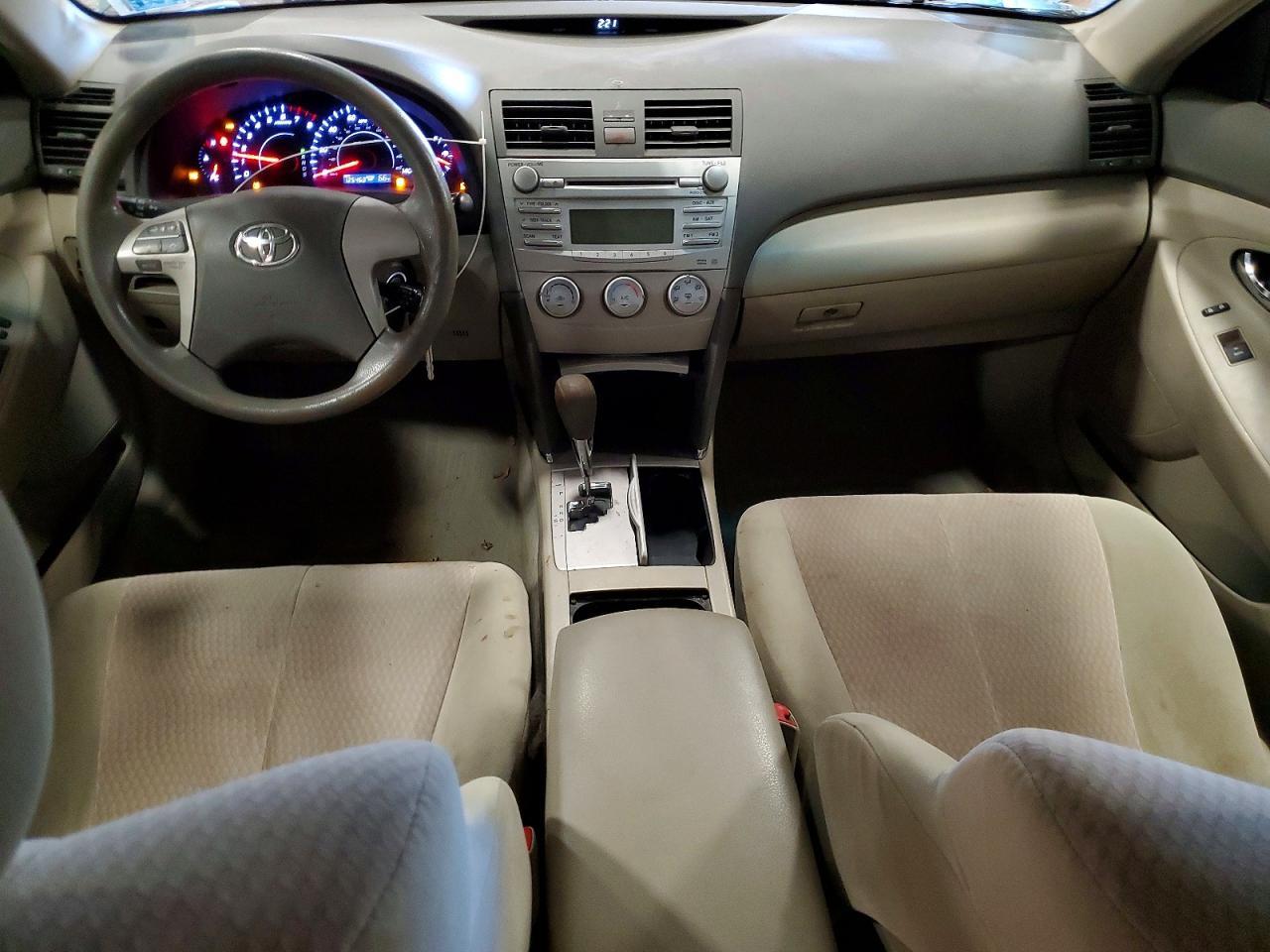 2011 TOYOTA CAMRY