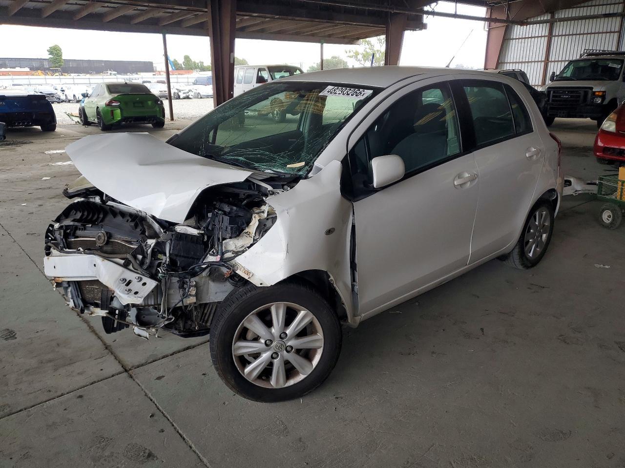 2011 TOYOTA YARIS