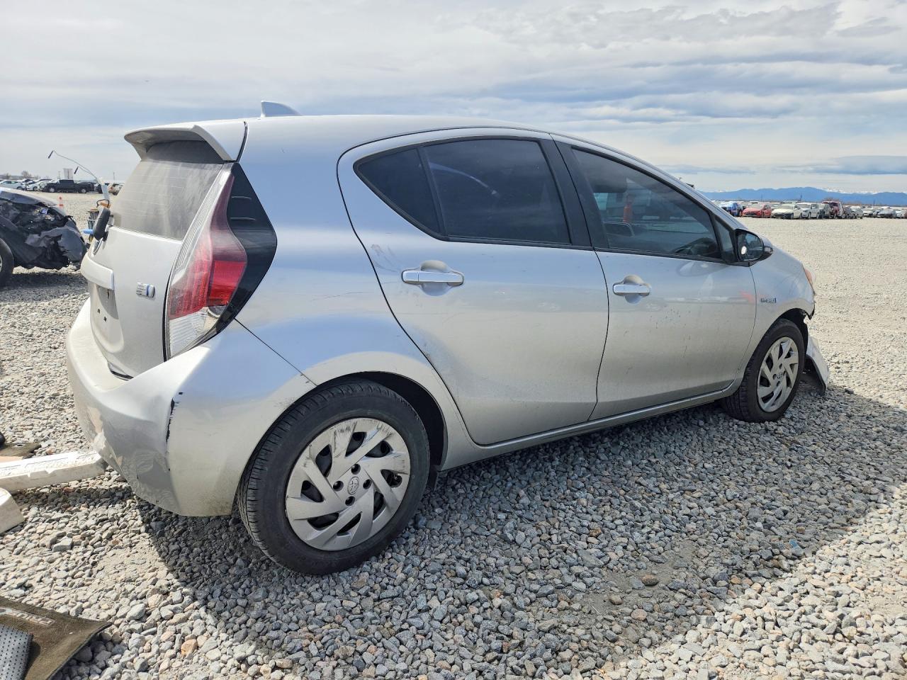 2016 TOYOTA Prius c
