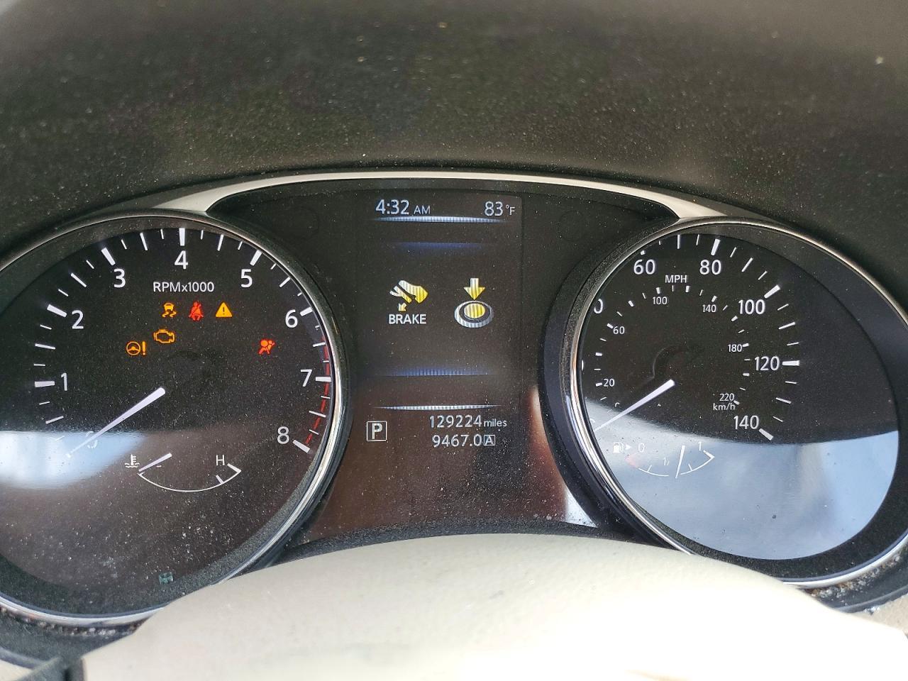 2014 NISSAN ROGUE