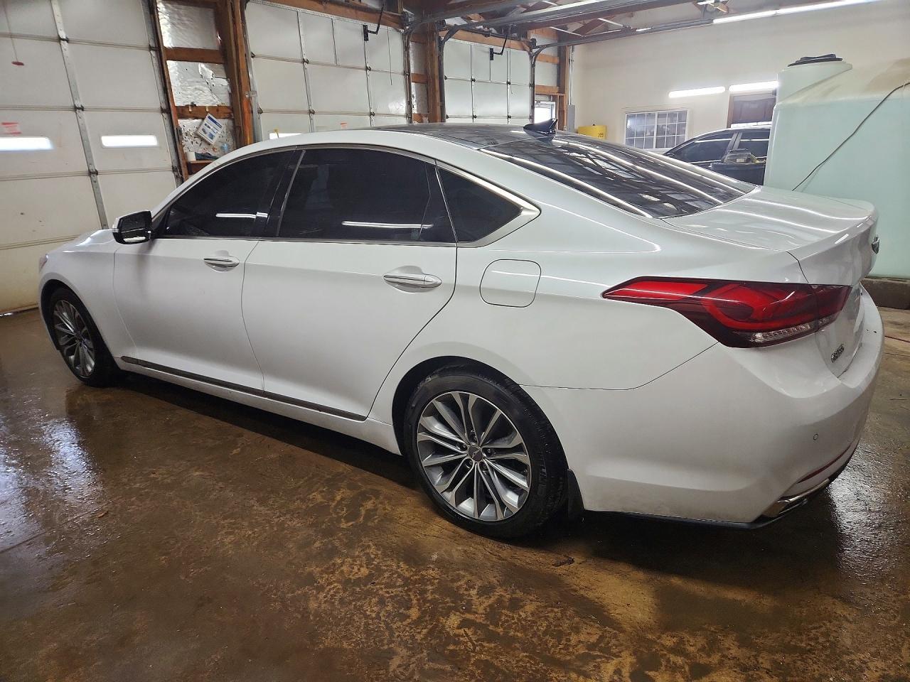 2015 HYUNDAI GENESIS