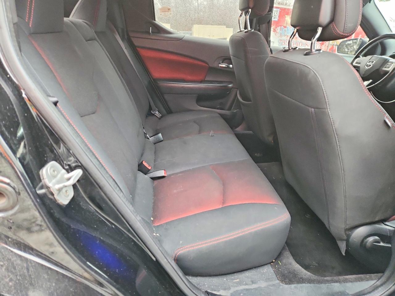 2011 DODGE Avenger