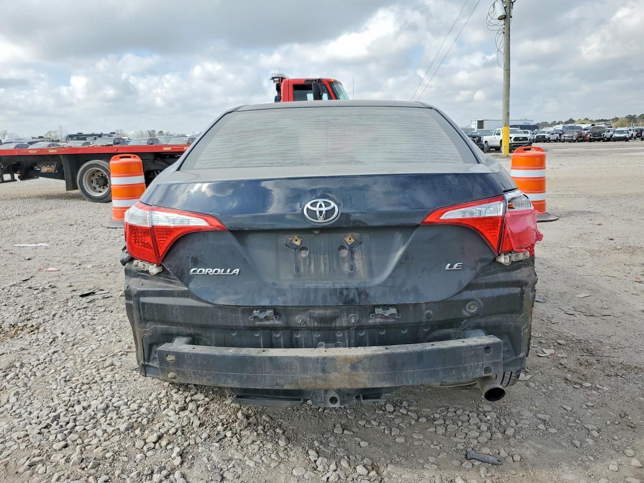 2015 TOYOTA COROLLA