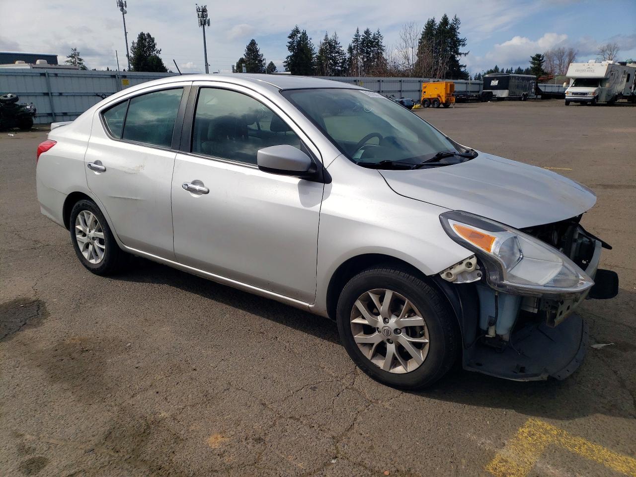 2018 NISSAN VERSA