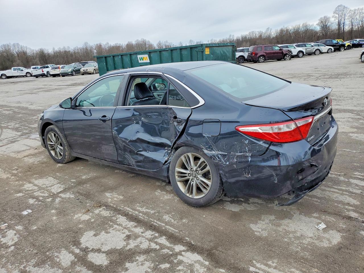 2016 Toyt Camry