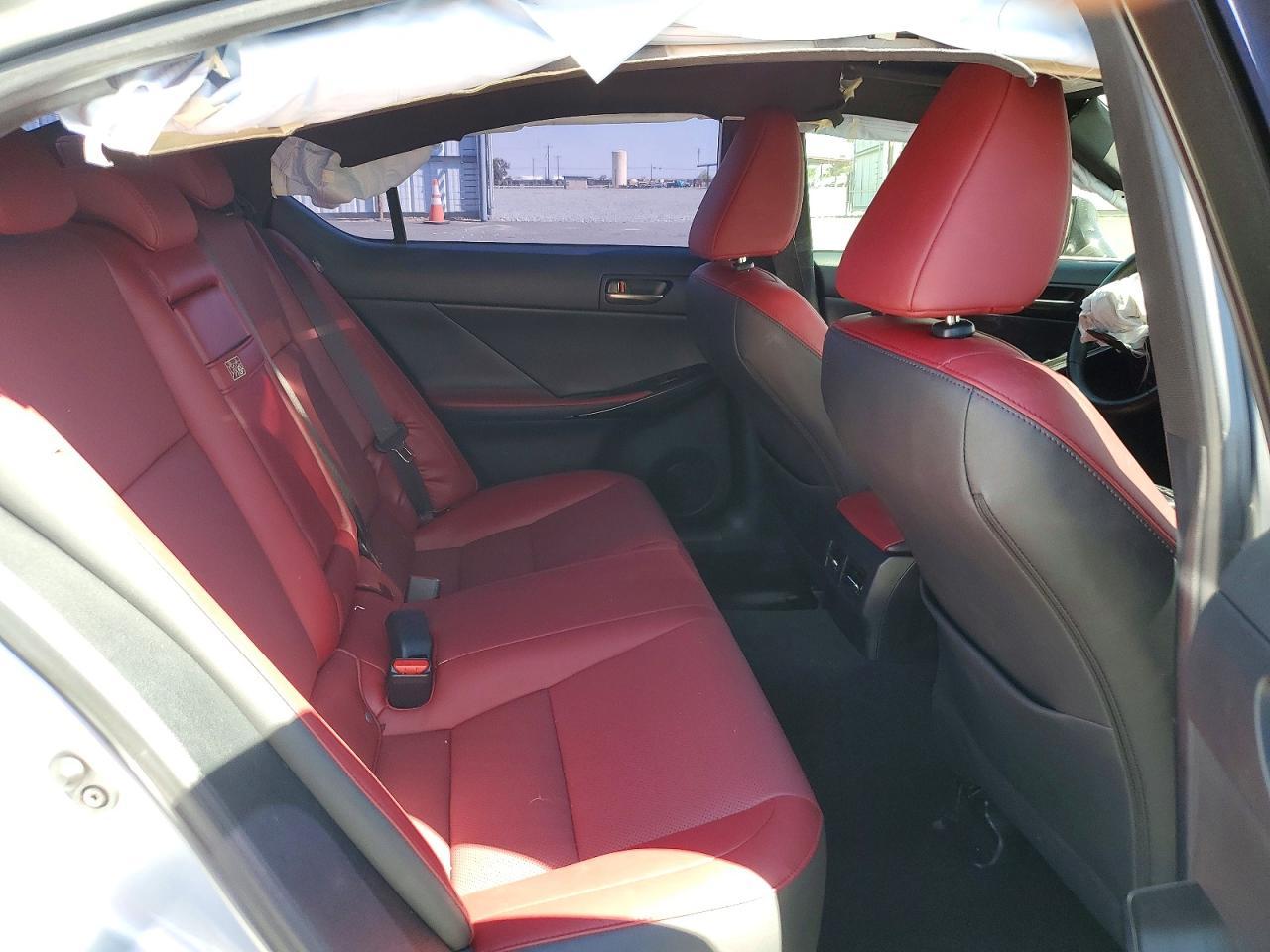 2023 LEXUS IS 300