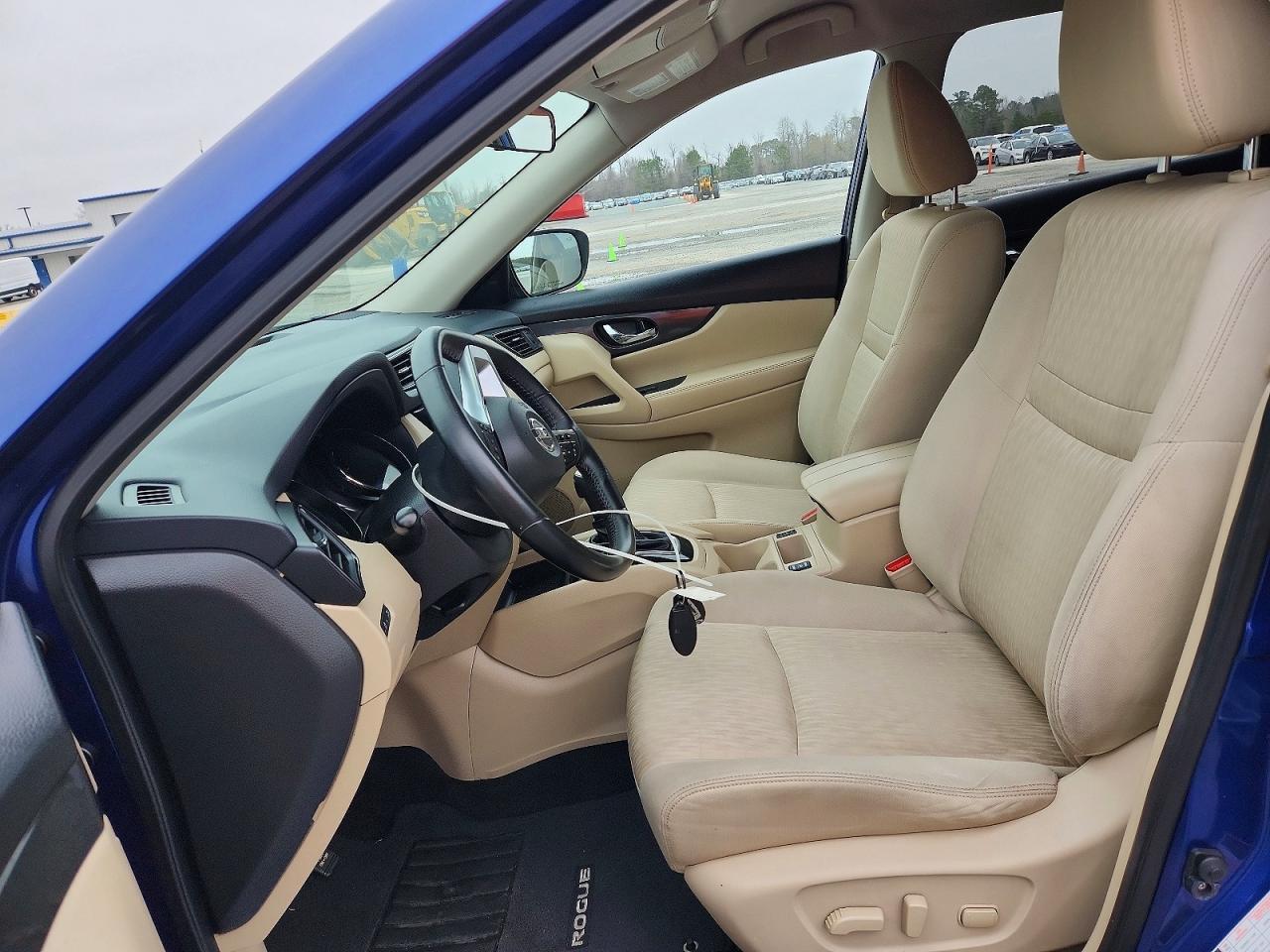 2017 NISSAN ROGUE