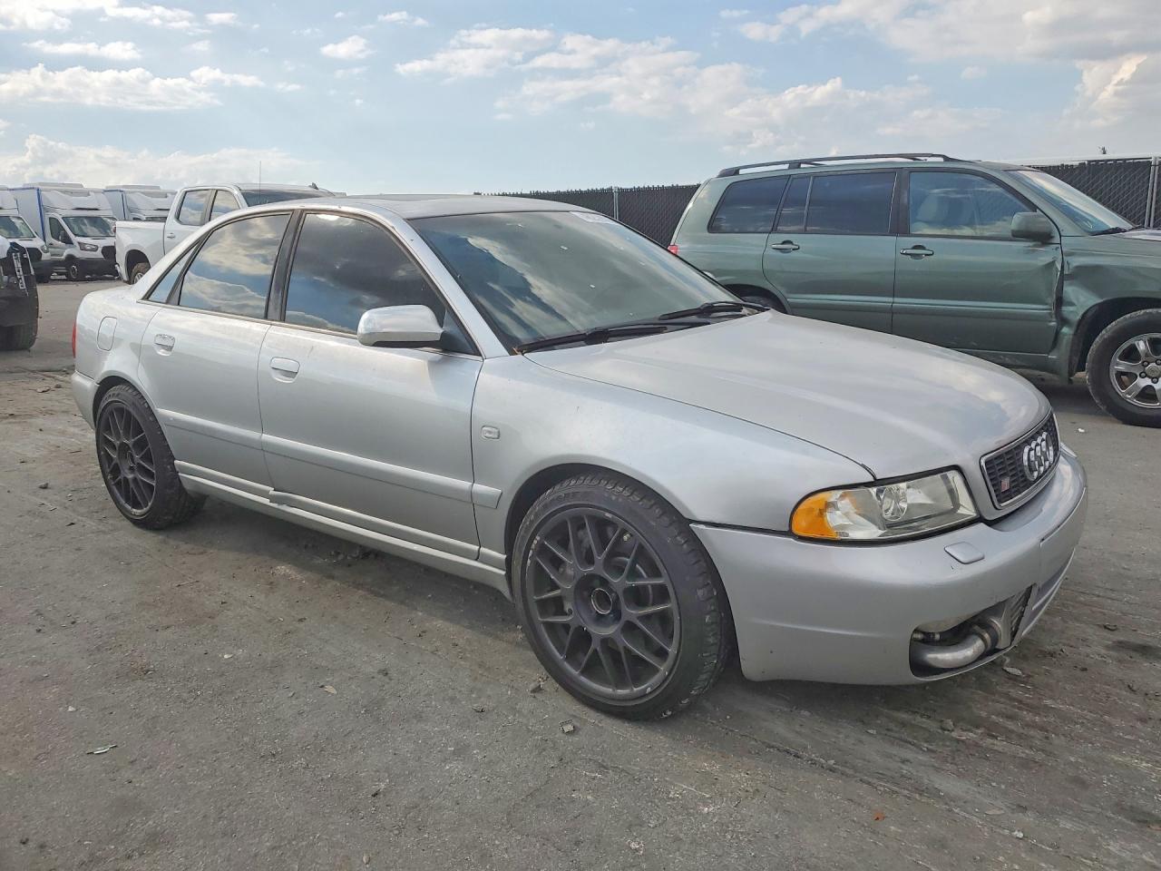 2001 AUDI S4
