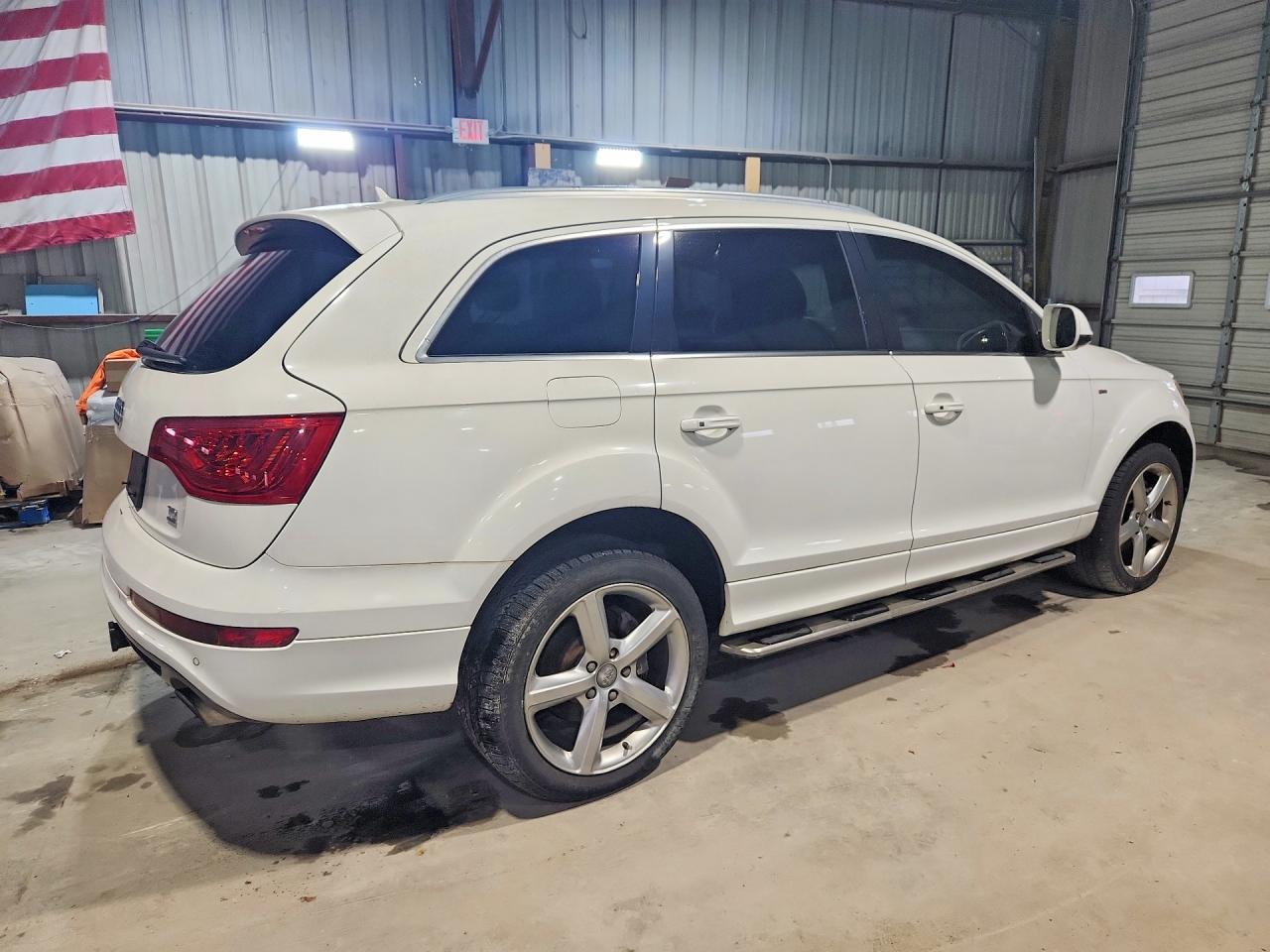 2010 AUDI Q7