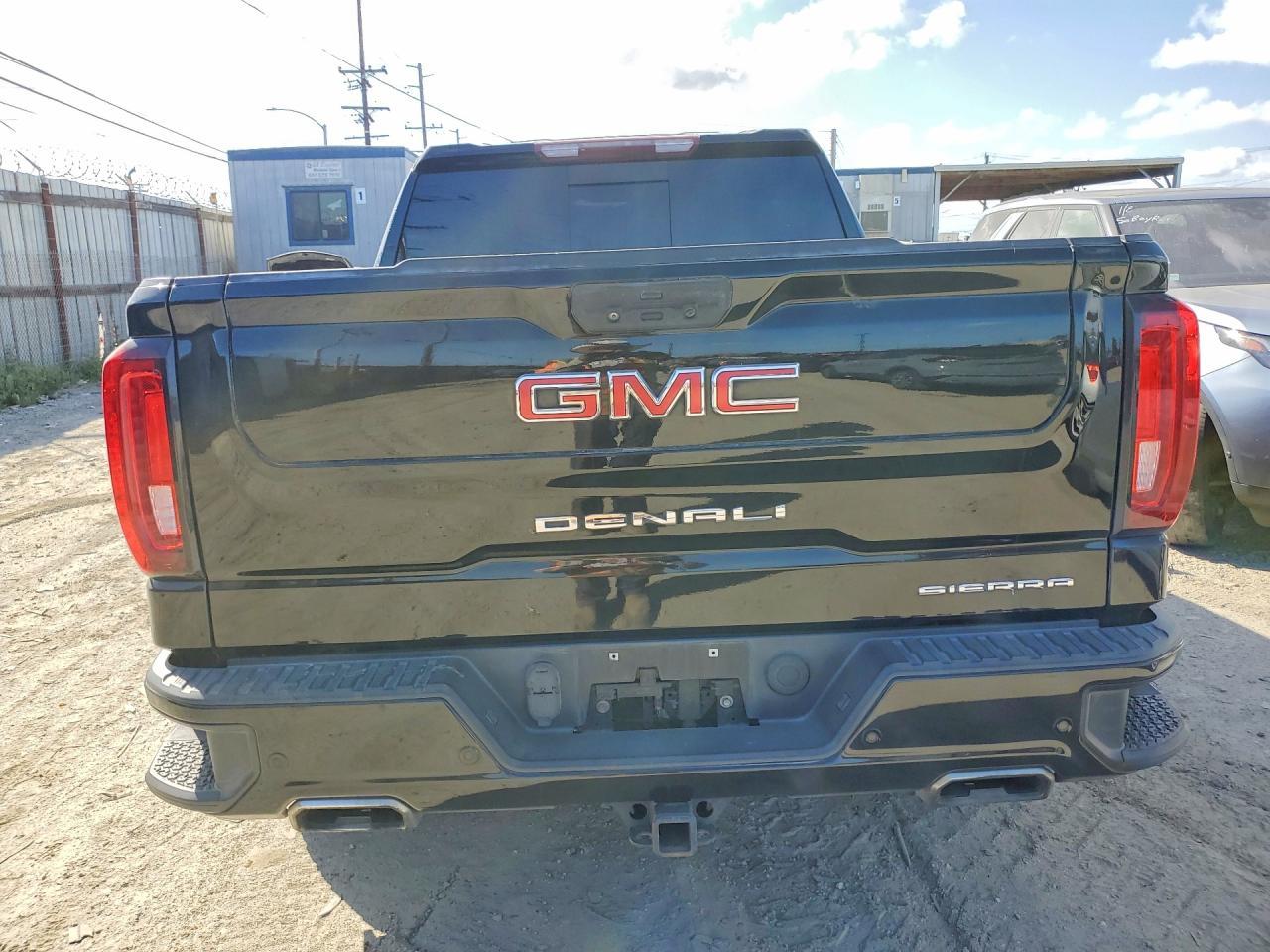 2021 GMC Sierra