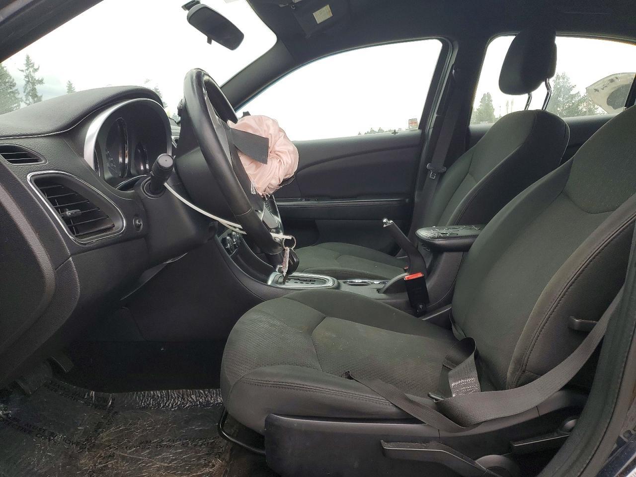 2011 CHRYSLER 200