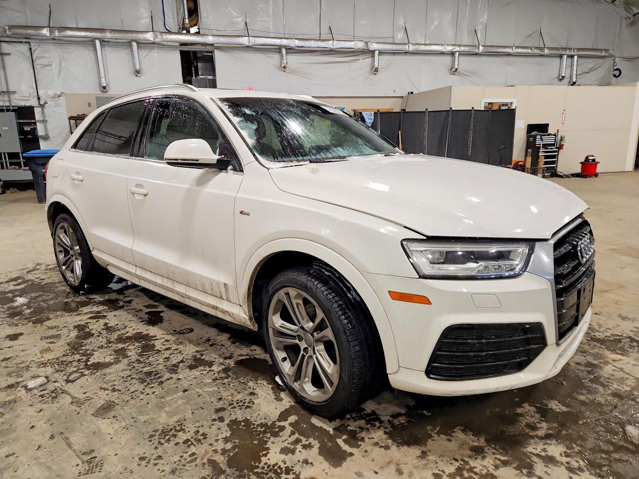 2016 AUDI Q3