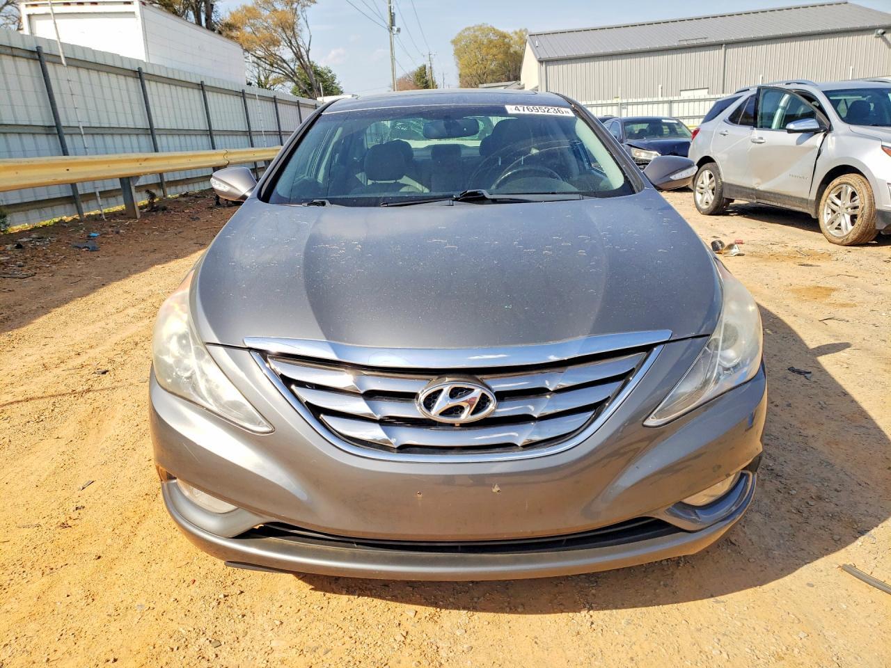 2011 HYUNDAI SONATA