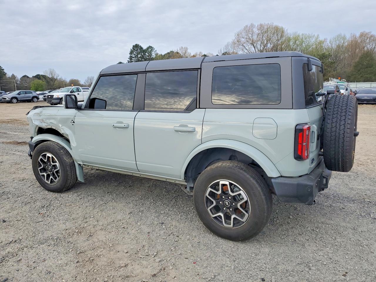2024 FORD Bronco