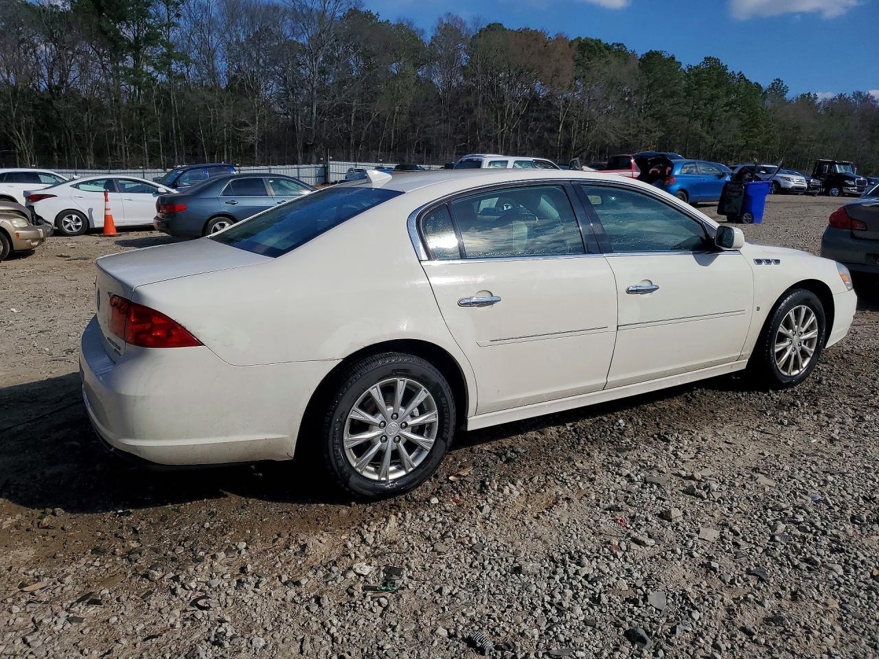 2010 BUICK Lucerne