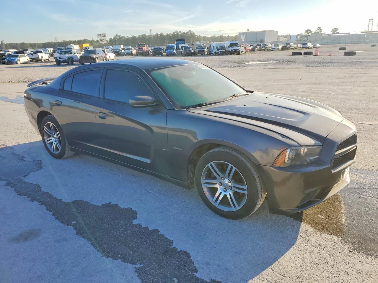 2013 DODGE CHARGER
