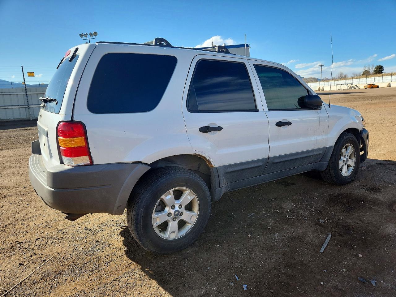 2006 FORD ESCAPE